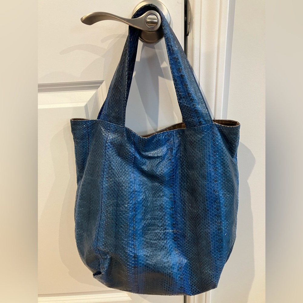 Beirn blue snakeskin textured handbag